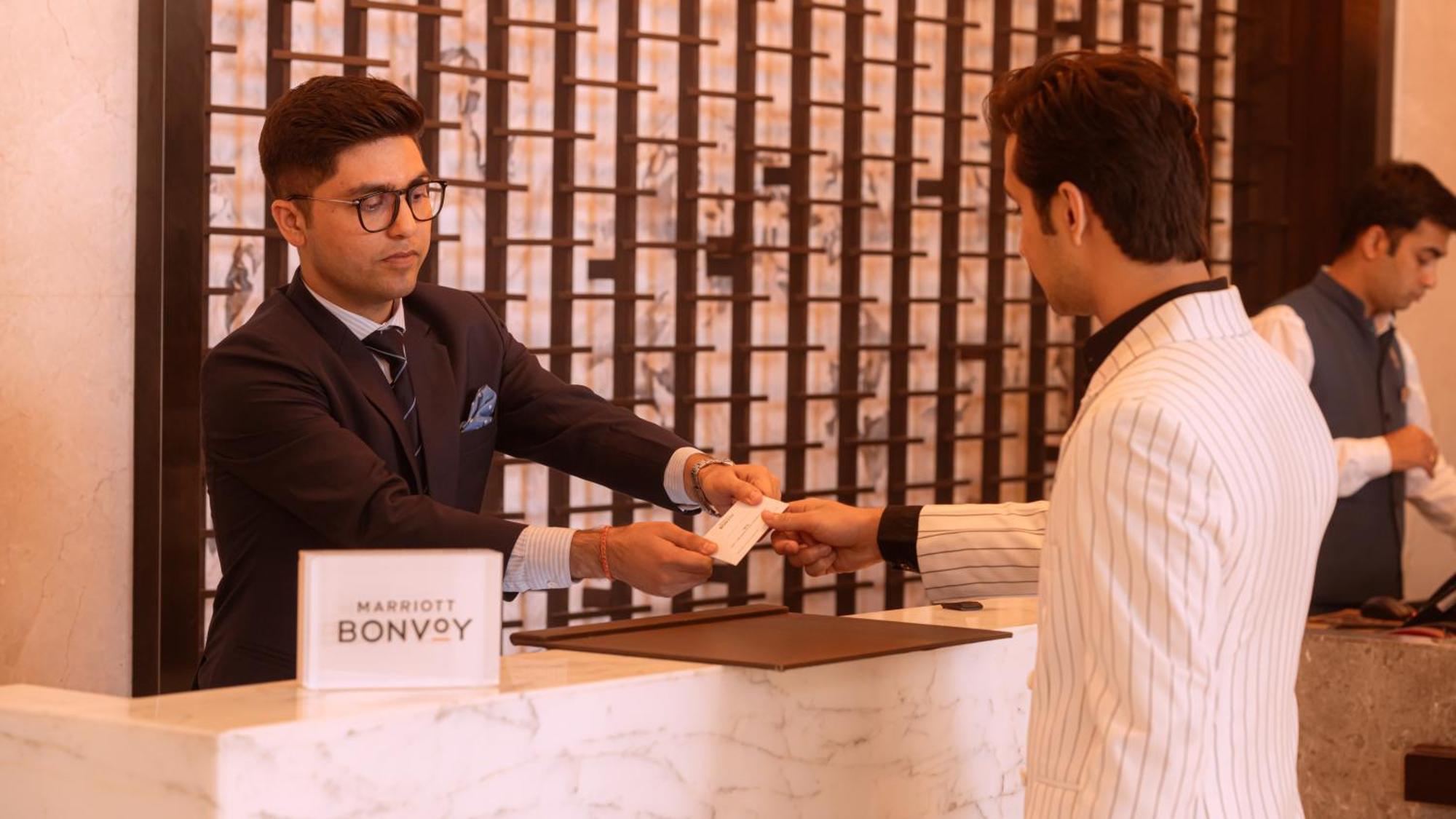 Courtyard By Marriott Vadodara Extérieur photo